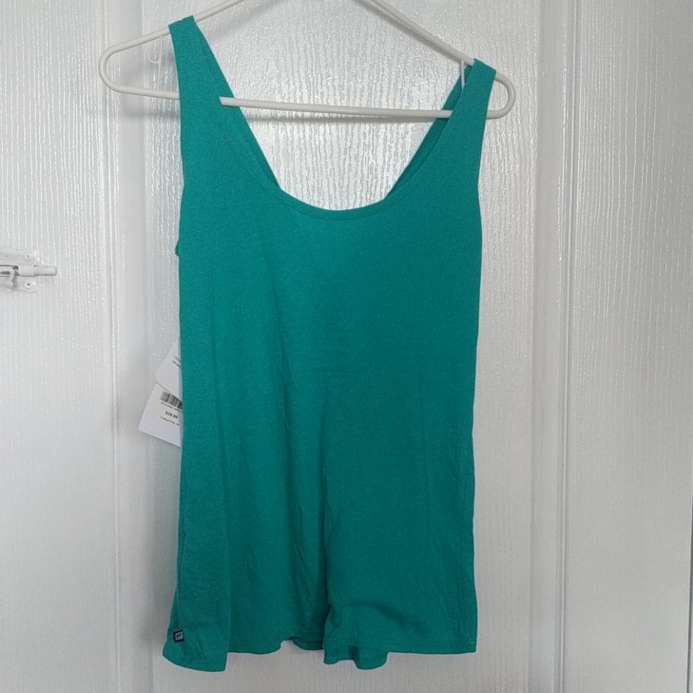 Fabletics Reversible/Convertible Tank - Picture 2 of 4